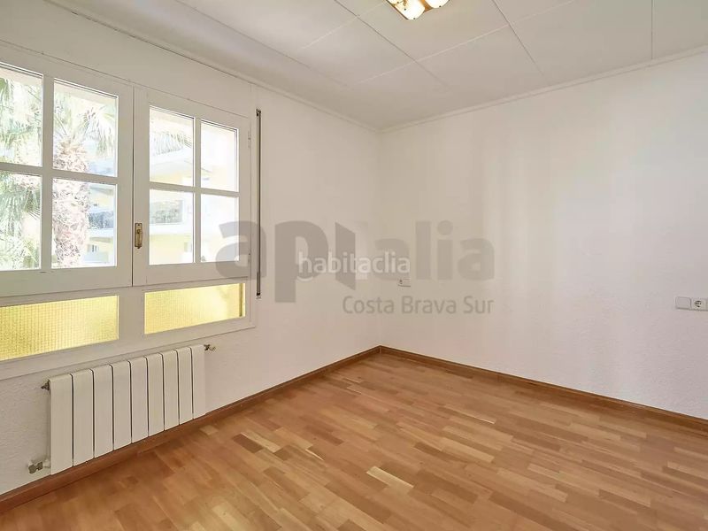 Foto af57885a-8626-44be-8427-e2fb3b0df9ef. Apartament amb aparcament a Centre Lloret de Mar