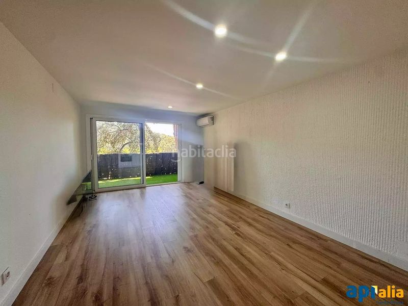 Foto 22531027-01da-4585-a2d8-315692feb8a2. Apartament amb aparcament a Canyelles Lloret de Mar