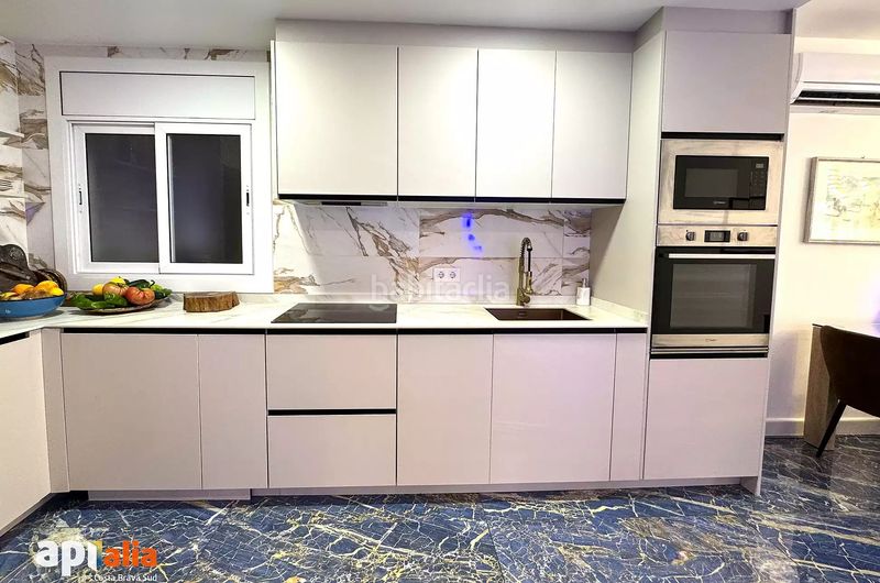 Foto 57c28088-9f13-4d44-b65f-acdd852cd1e1. Apartament amb aparcament a Canyelles Lloret de Mar