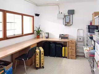Business premise in Centre