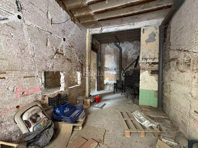 Foto 89e70ead-5317-4cad-b8a2-f63ea4bdcd9c. Edifici a Centre Figueres