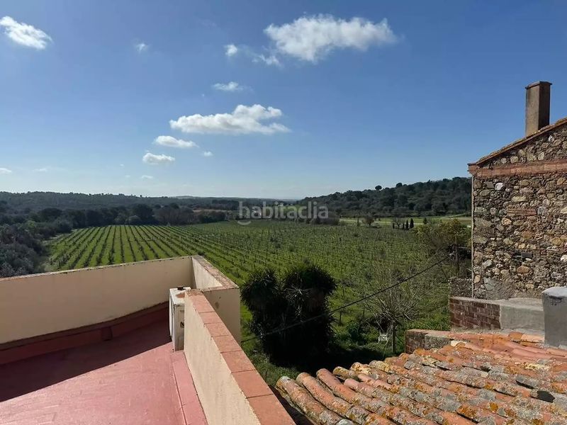 Foto d6662584-4413-4a43-a0b4-bf6f9e683207. Masia amb aparcament a Rabós