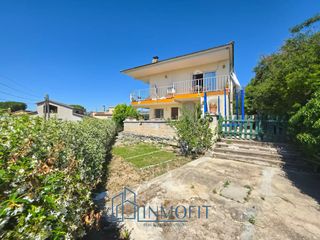 Casa a Tordera. Casa con dos apartamentos independientes en tordera  ideal inver
