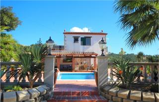Masia a Lloret Blau - La Creu de Lloret. Elegancia rústica exclusiva tu tranquilo refugio junto al mar te