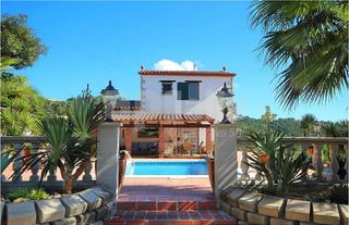 Masia a Lloret Blau - La Creu de Lloret. Elegancia rústica exclusiva tu tranquilo refugio junto al mar te
