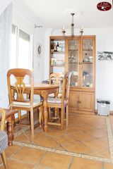 Pis  Calle antonio medina. Conil, piso bajo cerca de la playa.