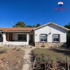 Casa a Sanchidrián. Venta de  chalet en blascosancho, avila