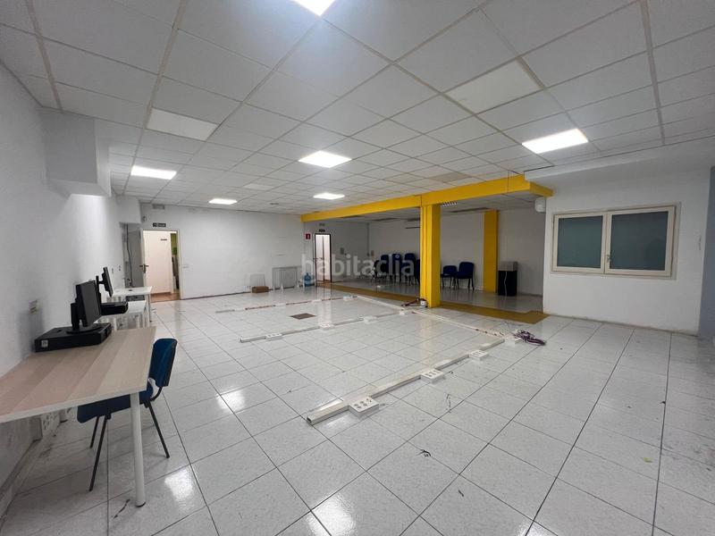 Foto 618f87d1-387f-4515-b291-e0f17bc7aea3. Geschäftsraum in Centre Cornellà de Llobregat