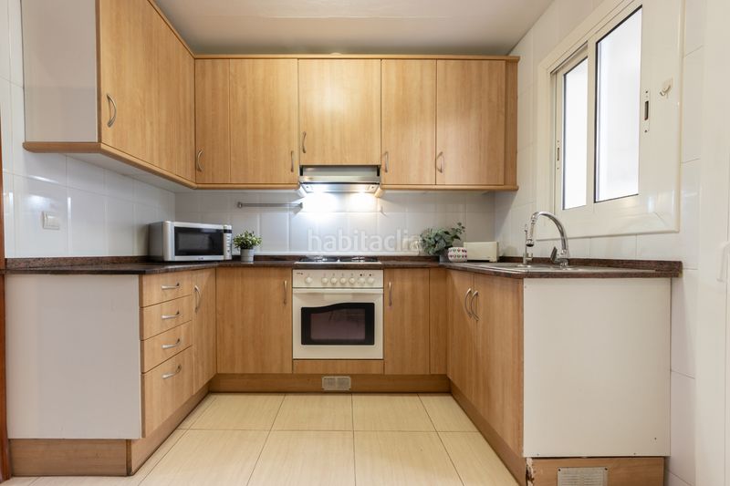 Foto 11b9e1cb-8665-4c3c-ab59-ce5233c379fd. Flat with fireplace heating in Eixample Tarragona
