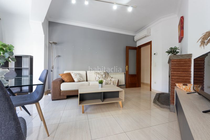 Foto 27d038f1-adf2-4555-ac67-723b0a081bf4. Flat with fireplace heating in Eixample Tarragona