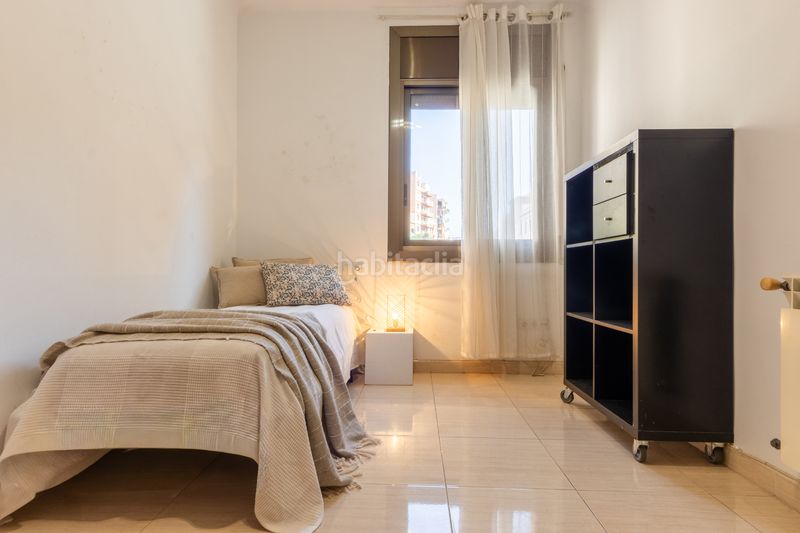 Foto 35940c7b-5af0-4399-acc5-8b103b5c2f4a. Flat with fireplace heating in Eixample Tarragona