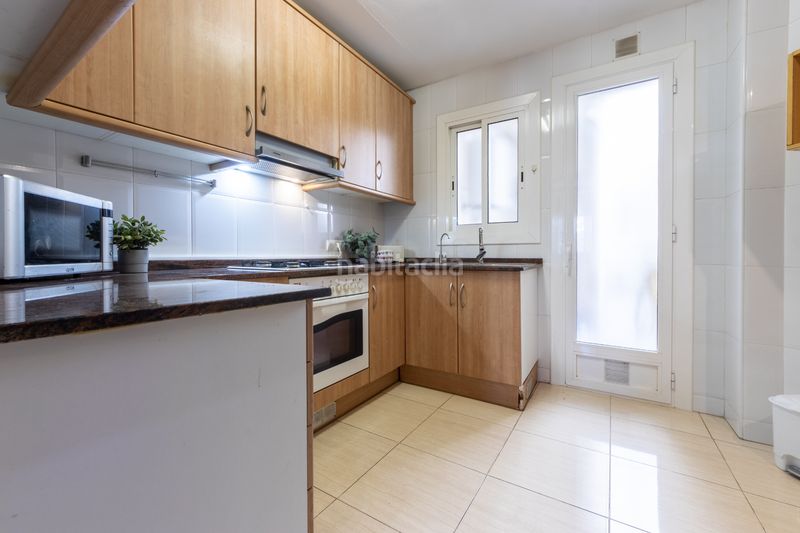 Foto 6c4e2975-1941-4785-8863-8380e8265edf. Flat with fireplace heating in Eixample Tarragona