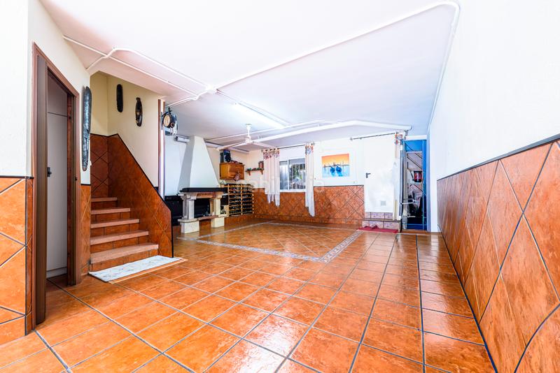 Foto 5ad58abb-da94-4c9a-9764-d3b91a17e2ab. Chalet en carrer riu besòs 4-23 chalet pareado en carrer riu besós en Tarragona