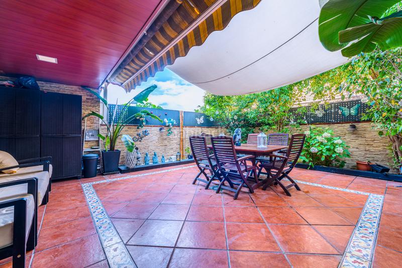 Foto 4bfbdfeb-2834-43f7-8401-d371237e2890. Chalet  pareado en carrer riu besós en Campclar Tarragona