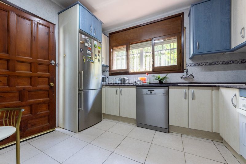 Foto 389b8334-e4bd-4080-86fe-75887fe5eb74. Casa amb xemeneia calefacció aparcament a Barenys Salou