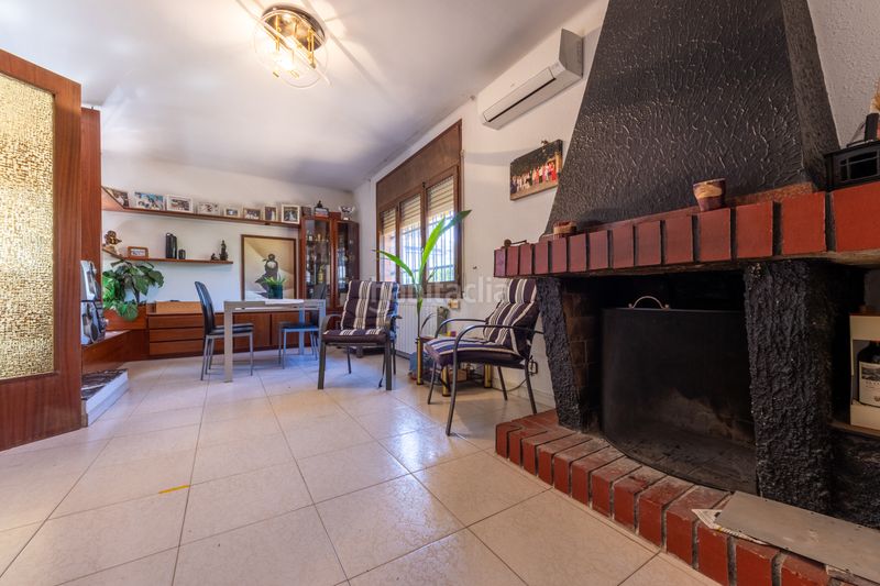 Foto b65f96f6-dadf-4dc8-b5c7-91f6237e3a19. Casa amb xemeneia calefacció aparcament a Barenys Salou
