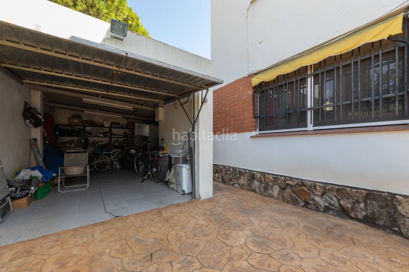 Foto d2adfe90-364c-4005-9ba5-14394ffa6565. Casa amb xemeneia calefacció aparcament a Barenys Salou