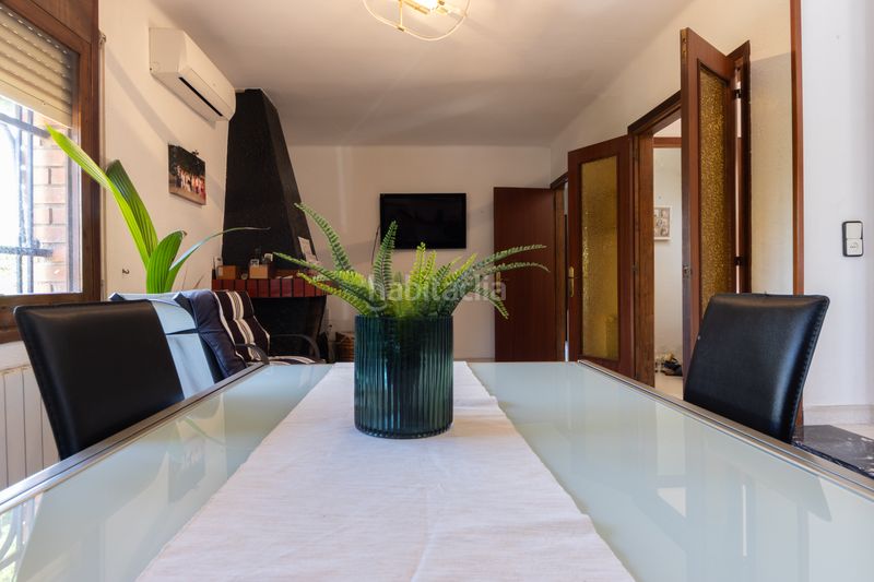 Foto ff289ac7-14c0-4a23-93c8-d19998c2017f. Casa amb xemeneia calefacció aparcament a Barenys Salou