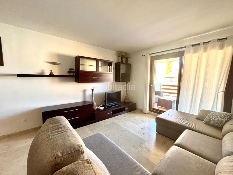 Foto 94c5dd54-48d3-4da8-aaa2-a0955c3d9caa. Lloguer apartament amb calefacció piscina a Punta Prima Torrevieja