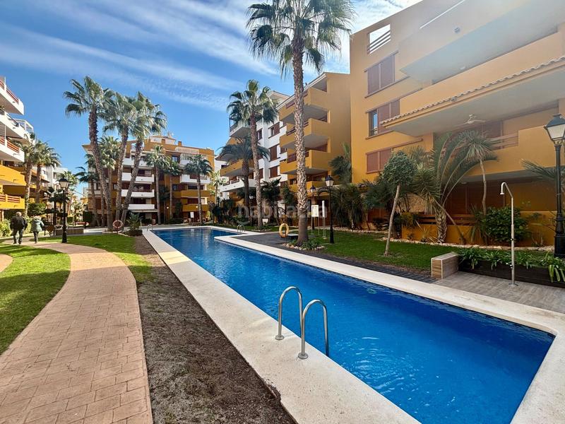Foto b8d46997-be0d-48b8-b443-96b2477864d4. Lloguer apartament amb calefacció piscina a Punta Prima Torrevieja
