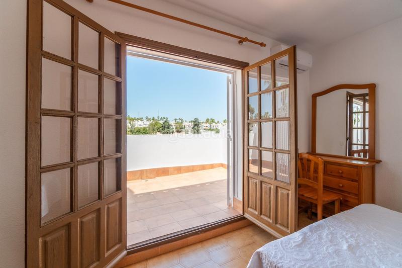 Foto 6e74b80a-739a-412d-808a-06e7559a34f4. Location maison jumelée avec piscine dans Villamartín-Las Filipinas Orihuela