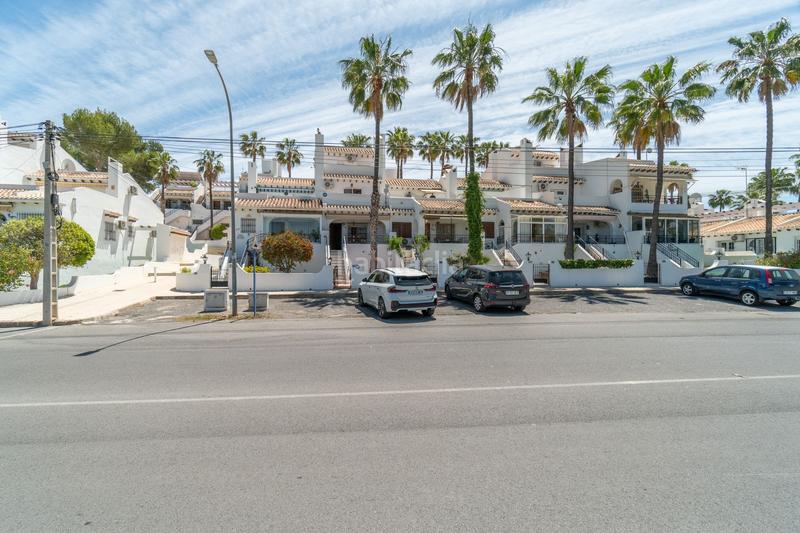 Foto 69aa994b-6740-42f0-a6cb-2b0252759d8c. Miete reihenhaus mit pool in Villamartín-Las Filipinas Orihuela