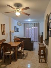 Location Appartement à Las Piscinas Naturales. Amplio piso en torrevieja