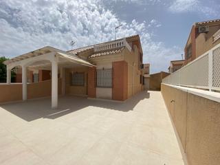 Location Maison jumelée à Torre de la Horadada. Espectacular chalet pareado en torre de la horadada