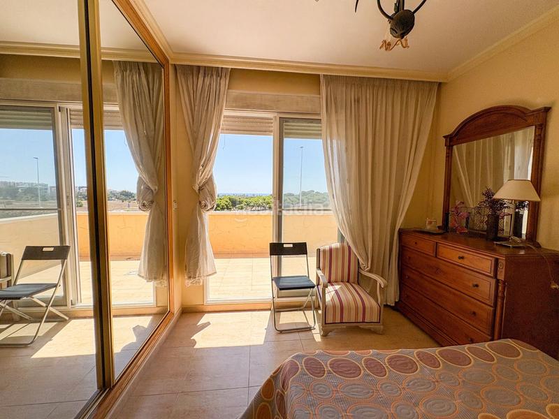 Foto 3edcd0a1-93d7-4be1-9f3a-2ae8e6f7237d. Alquiler casa adosada magnífica casa adosada en zona residencial de punta prima en Torrevieja