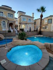 Location Maison à Villamartín-Las Filipinas. Acogedora casa en villamartín, orihuela costa