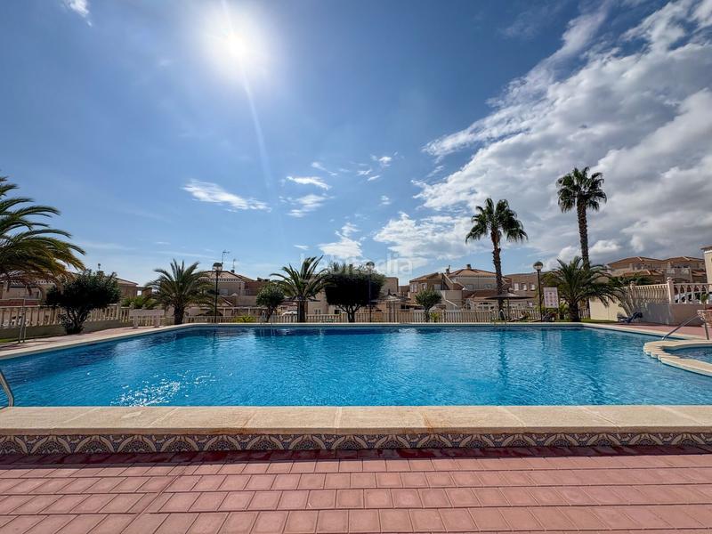 Foto b524e5cc-7e08-462c-bfc3-afc2b2cea93f. Affitto casa a schiera con riscaldamento piscina in Torrevieja