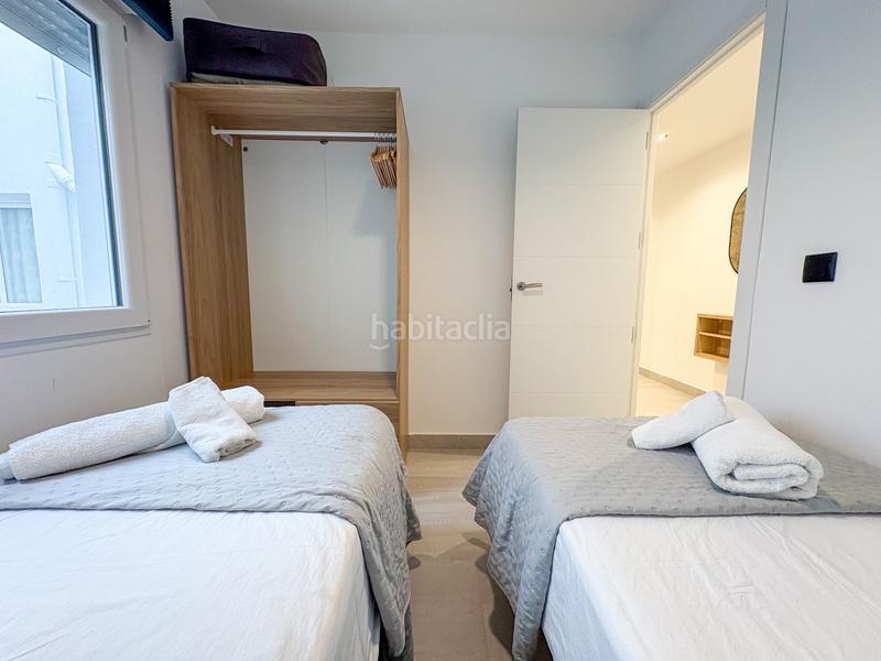 Foto 894c8b2a-0681-441a-970b-fc82c60291fd. Alquiler piso espectacular piso en primera línea de playa en la mata, en Torrevieja