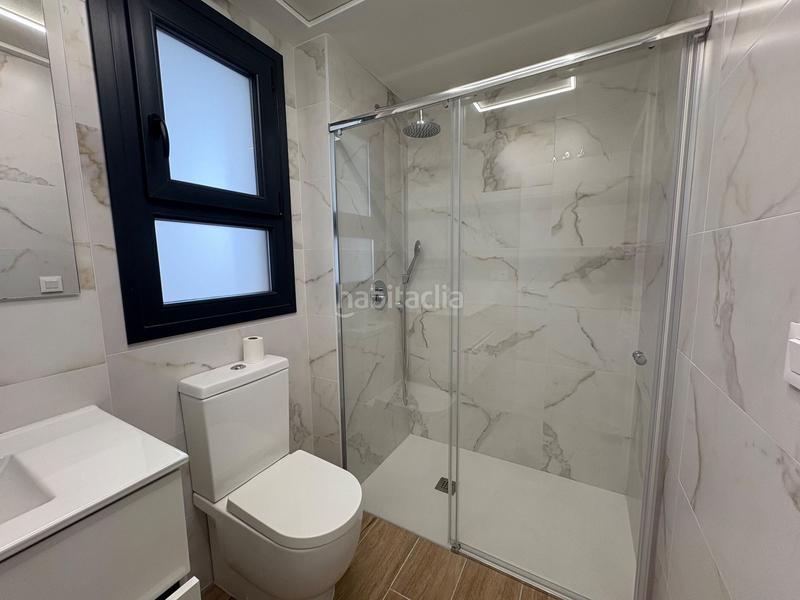 Foto 5e72aa4f-0576-4330-9e77-4bfba54886ab. Alquiler piso encantador piso en villamartín, costa en Orihuela