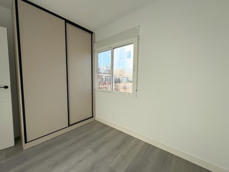 Foto b0197109-05f8-4ffd-98c4-104517278d18. Rent flat with heating in Las Piscinas Naturales Torrevieja