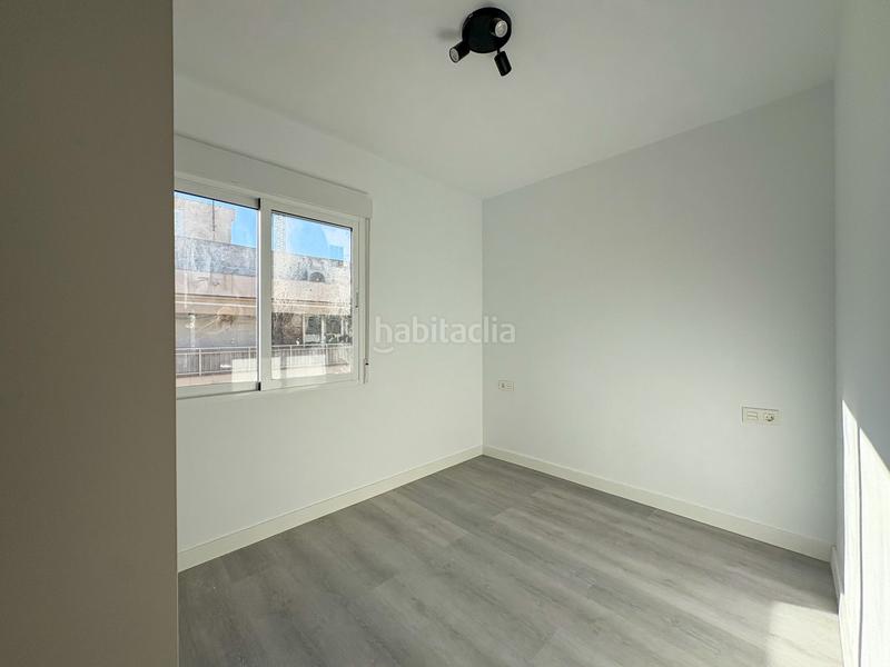 Foto e0d96323-5b12-40e4-b67b-3021184be6d2. Rent flat with heating in Las Piscinas Naturales Torrevieja