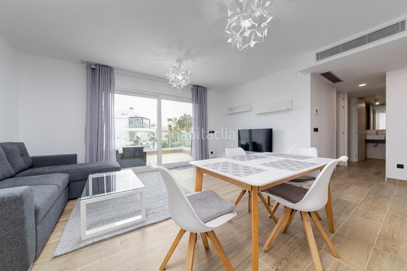 Foto ffafd5d0-6c3d-405d-9fe0-78120b132f57. Affitto appartamento con riscaldamento piscina in Torrevieja