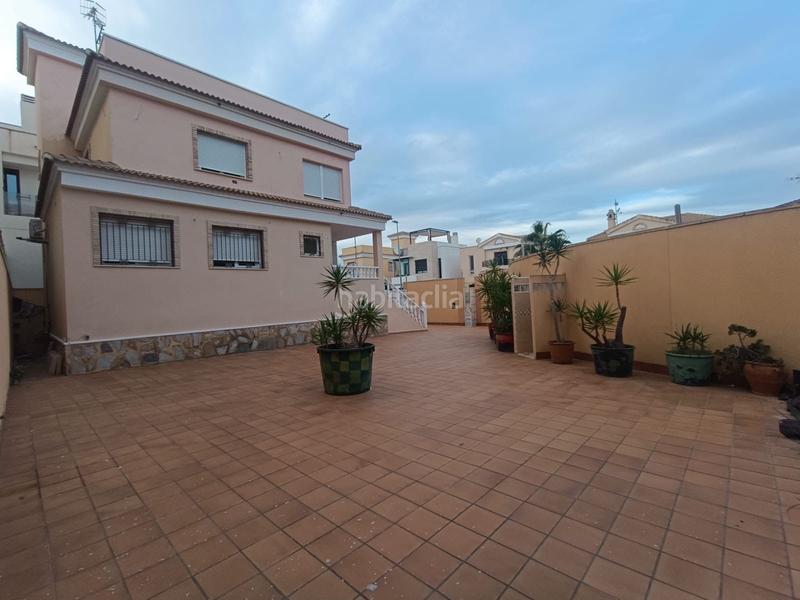 Foto cf24ba96-4814-4593-b222-ed630e932e34. Casa encantadora casa independiente en villamartín, costa en Orihuela