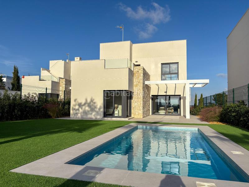 Foto 448c2b8d-6c7a-4d15-8c07-e48ae3fc68c9. Chalet con riscaldamento piscina in El Pinar de Campoverde Pilar de la Horadada