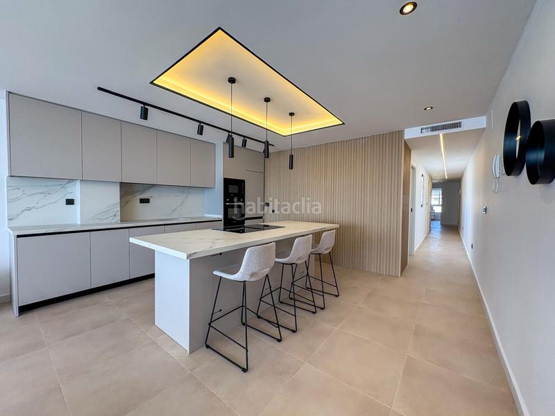 Foto 8d37ecff-db12-4249-8f1b-e3d9b00fa18c. Lloguer àtic amb calefacció a Zona Playa de los Locos Torrevieja