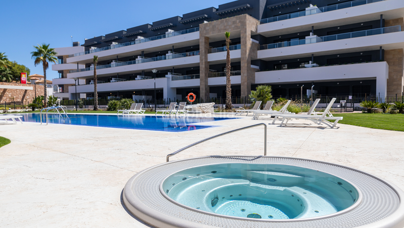 Foto 9404f514-7134-4b89-929f-53eced04115d. Affitto attico con riscaldamento piscina in Playa Flamenca Orihuela