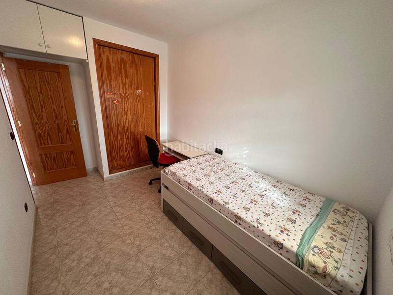 Foto 4a1dbf84-4ec7-4261-9799-57a35a37175a. Lloguer casa amb calefacció piscina a Playa Flamenca Orihuela