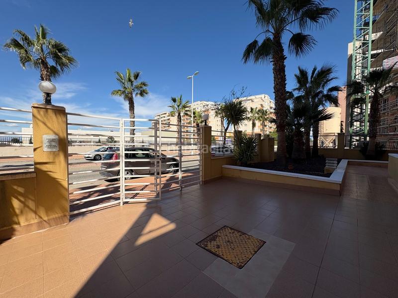 Foto 104932b8-61e5-4be1-9573-a746fa028331. Apartament amb piscina a Puerto Deportivo Guardamar del Segura