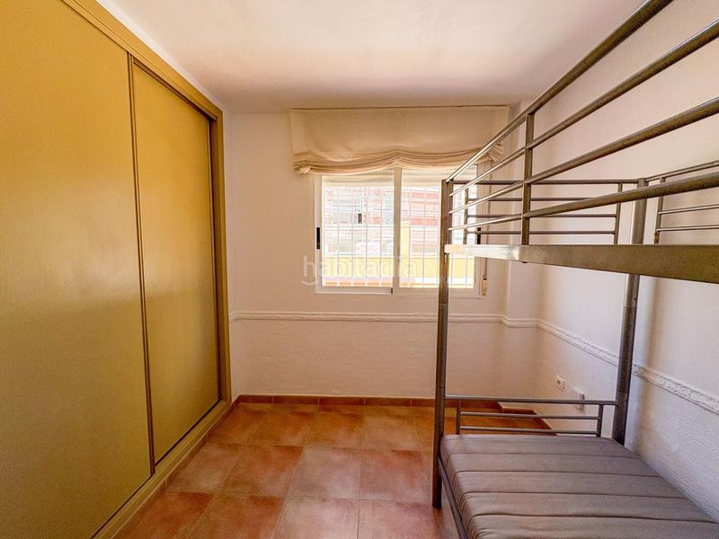 Foto 1b2543d5-3ab8-40ed-b59b-9ee0206efdfc. Apartament amb piscina a Puerto Deportivo Guardamar del Segura