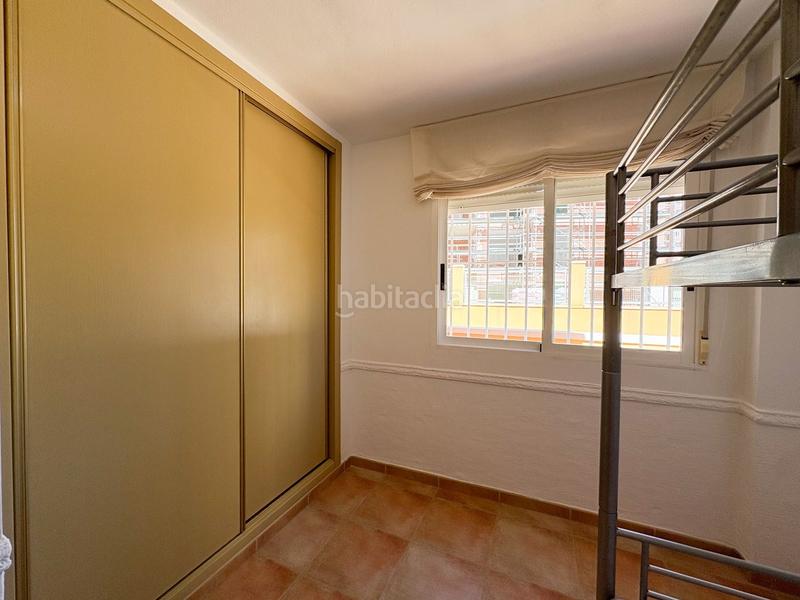 Foto 86d6a4ae-a130-4897-b321-96f689c578e5. Apartament amb piscina a Puerto Deportivo Guardamar del Segura