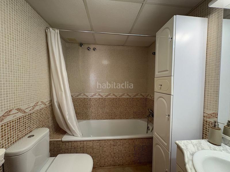 Foto c44b87d9-a990-4c2b-bc99-2d2e111f58b4. Apartament amb piscina a Puerto Deportivo Guardamar del Segura