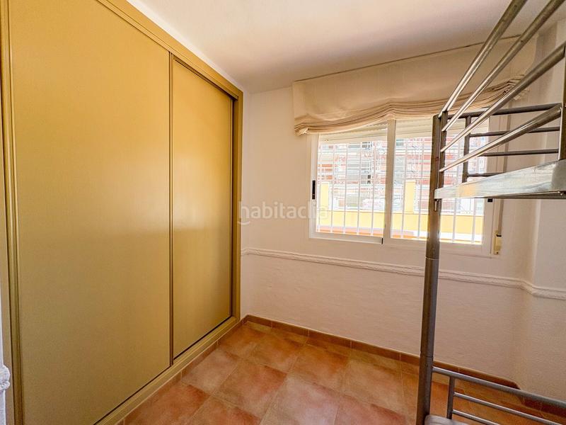 Foto ef9cc19d-0fe2-4e47-a7cf-6a1632359d4e. Apartament amb piscina a Puerto Deportivo Guardamar del Segura