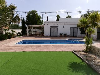 Location Mas à San Miguel de Salinas. Encantadora casa de campo reformada con piscina privada en san m