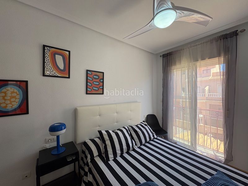 Foto c8051ff6-09b1-4798-8692-b402f18e7b2b. Casa adossada amb calefacció piscina a Playa Flamenca Orihuela
