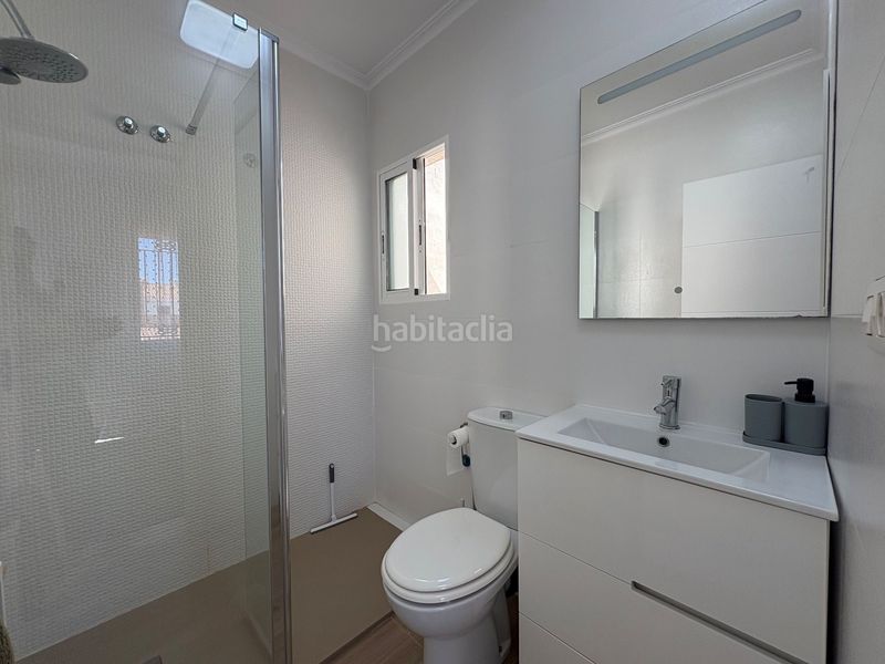 Foto e391f0ce-1faa-4087-aa22-f6267b39ef5b. Casa adossada amb calefacció piscina a Playa Flamenca Orihuela