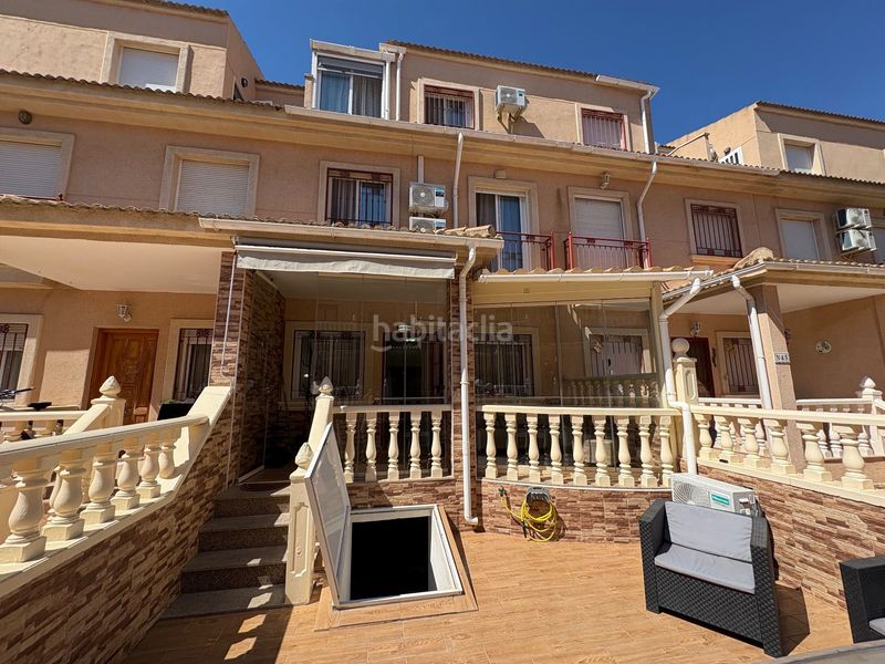 Foto fb9174bc-46ee-4d0e-a58b-046bae4a882b. Casa adossada amb calefacció piscina a Playa Flamenca Orihuela
